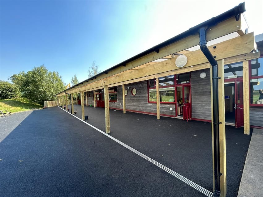 A New Bespoke Canopy For Gilthill Primary School! Main Image